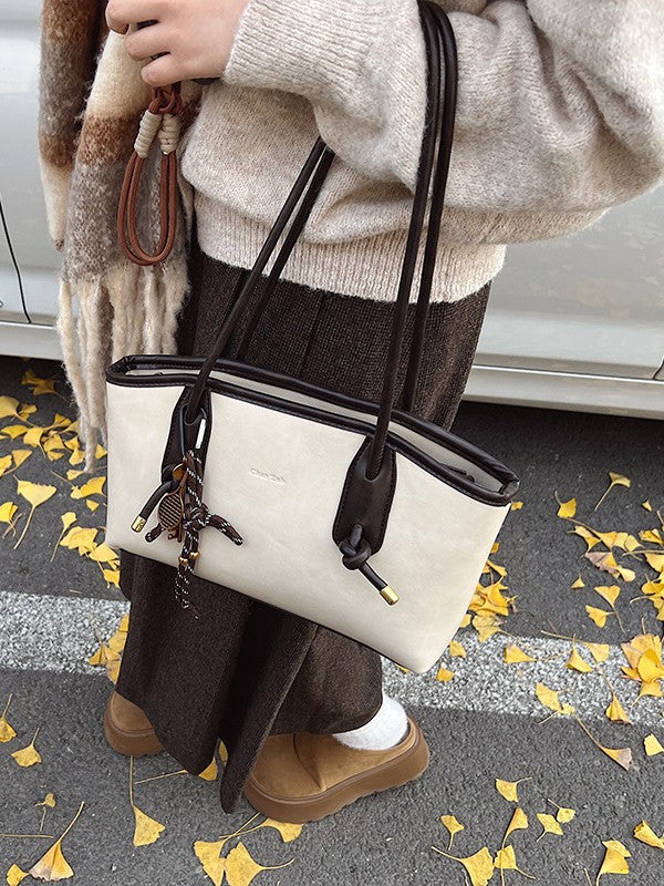 The Shoulder Tote — Vintage-Look Leather Bag